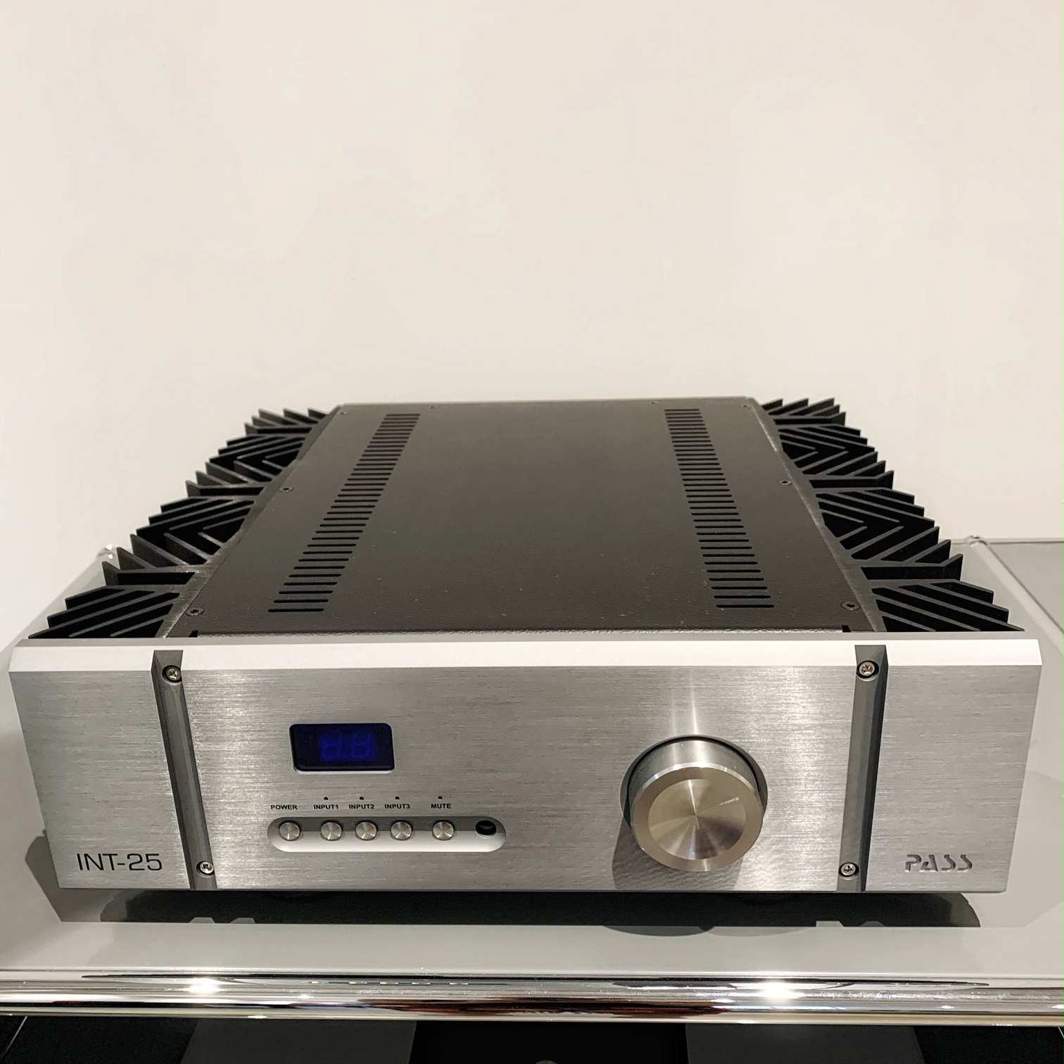 amplificateur intégré PASS INT 25