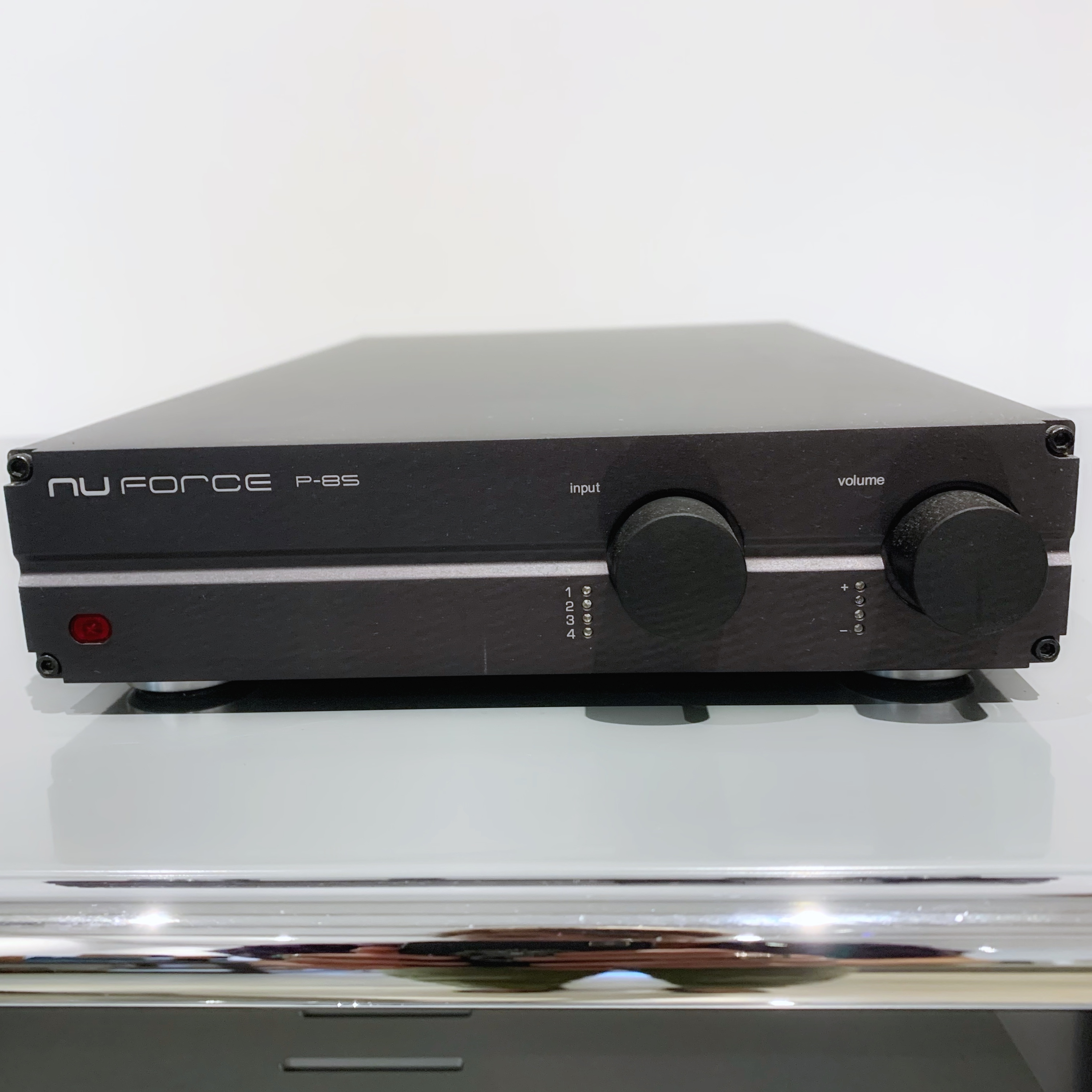 Préamplificateur NuForce P8S black