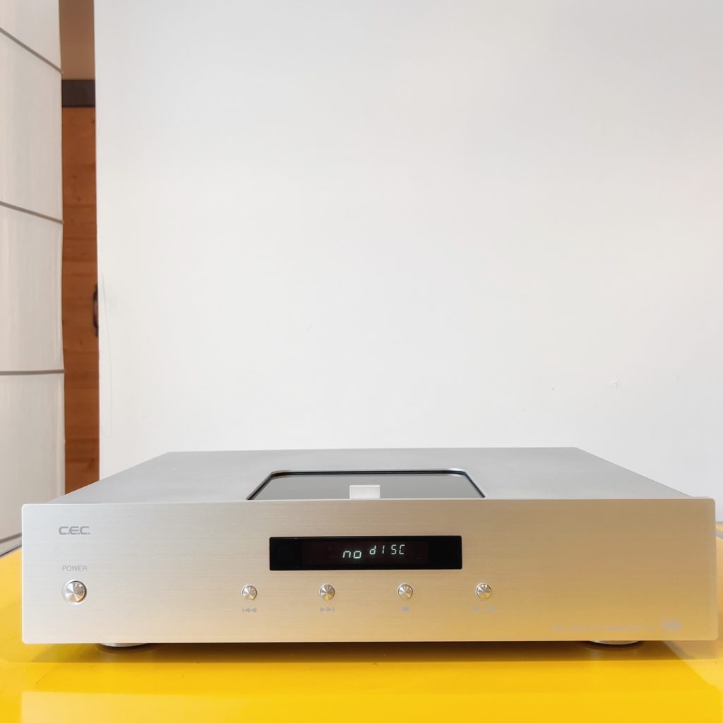 Lecteur CD CEC TL5