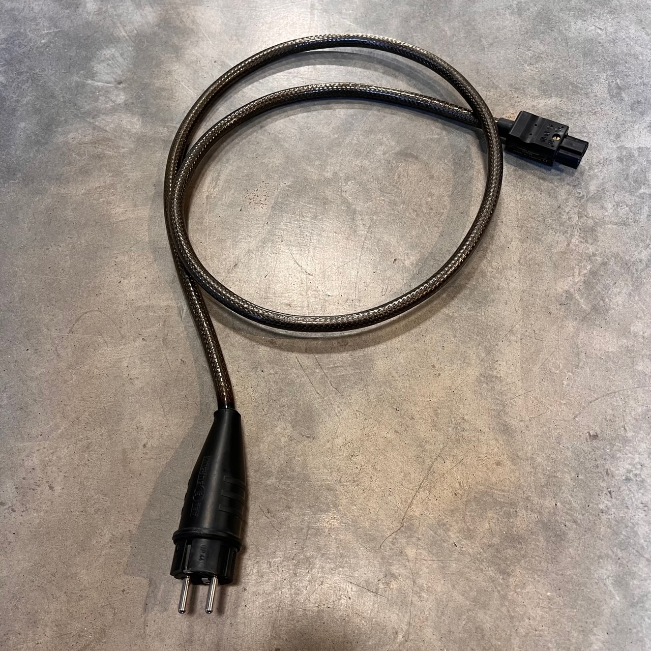 cable secteur JORMA Design Power