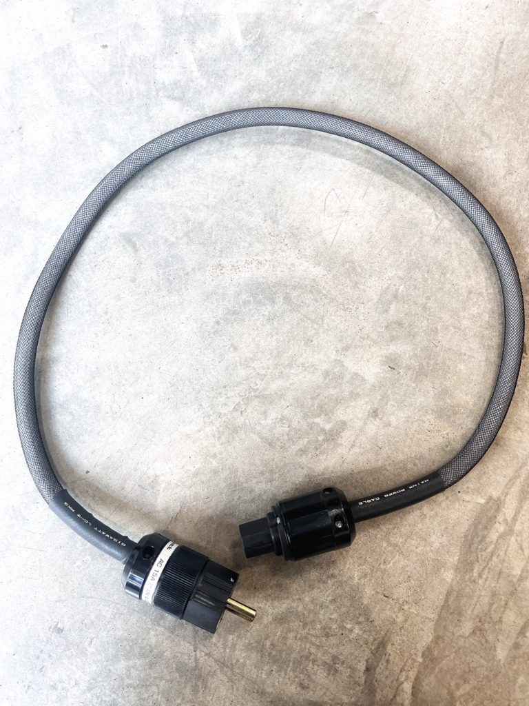 cable Gigawatt LC2 MK3