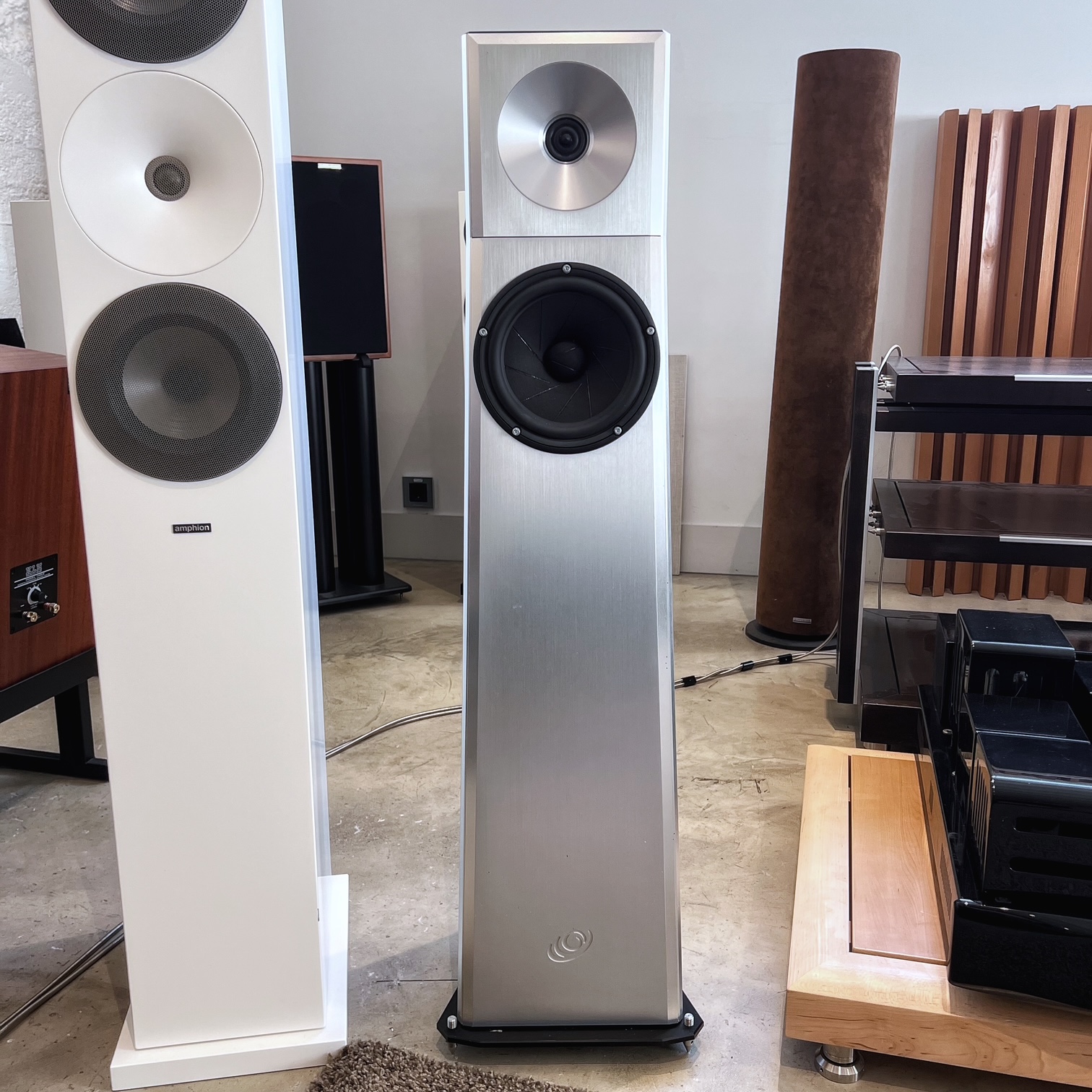 enceintes YG Acoustics Carmel