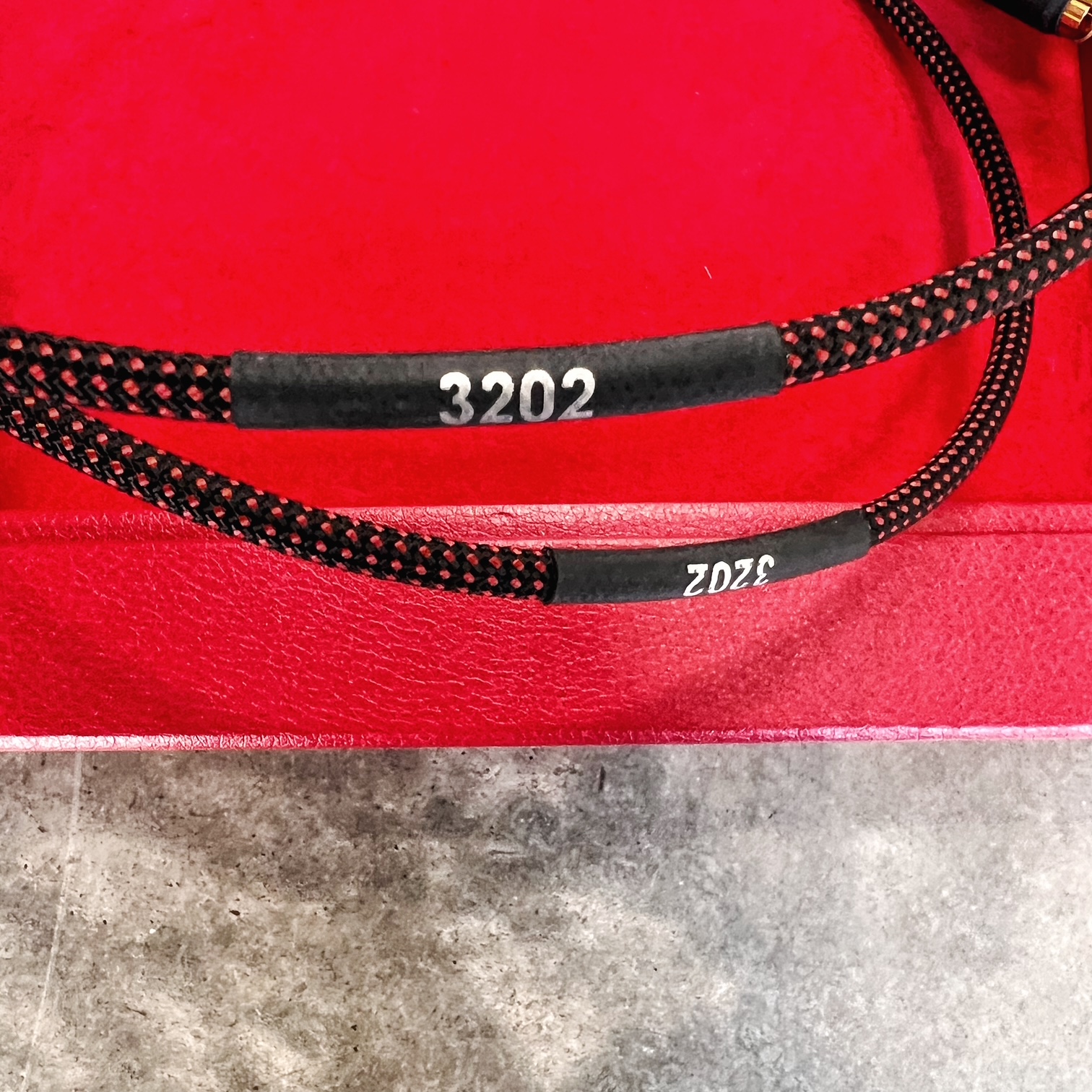 cables de modulation Black Cat 3202